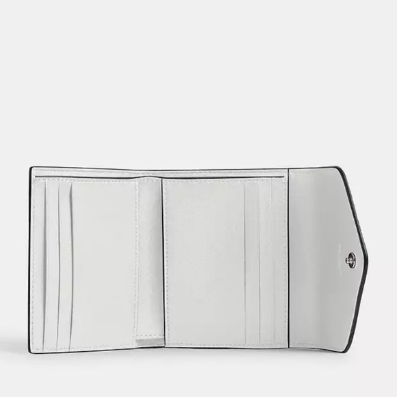 Authentic Wyn Small Wallet With Strawberry Print - Picture 2 of 3